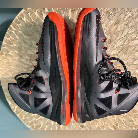 Nike LeBron 10 Lava Size 8.5 - Picture 6 of 13